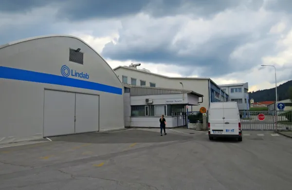 Če bo šlo vse gladko, bo podjetje Lindab klima sistemi iz Godoviča  
in  hčerinske družbe v Srbiji, Črni gori in BiH kupilo mednarodno  
podjetje  Orange Climate.