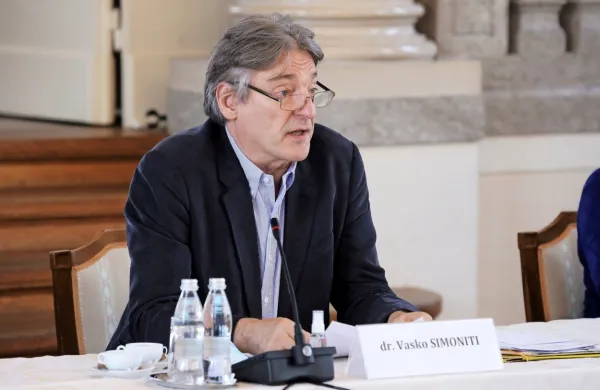 Vasko Simoniti