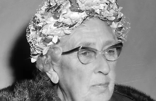 Agatha Christie velja za najbolj prodajano in prevajano avtorico 
vseh časov. (Foto vir: Wikipedia)