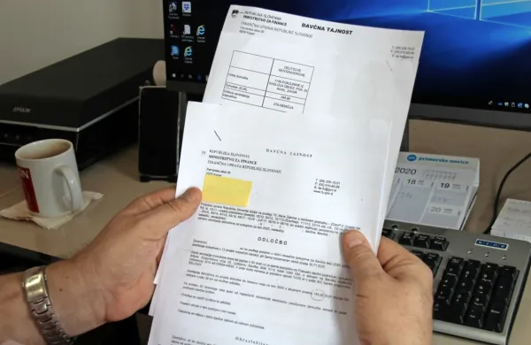 Odločbe Fursa so razburile &scaron;tevilne upokojence, ki imajo tudi pokojnino iz tujine