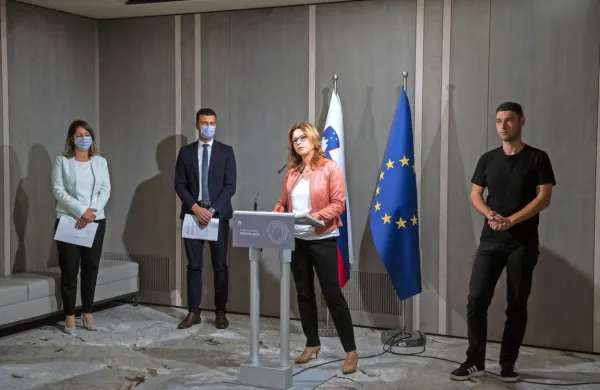 Opozicija z usklajenimi dopolnili k rebalansu proračuna