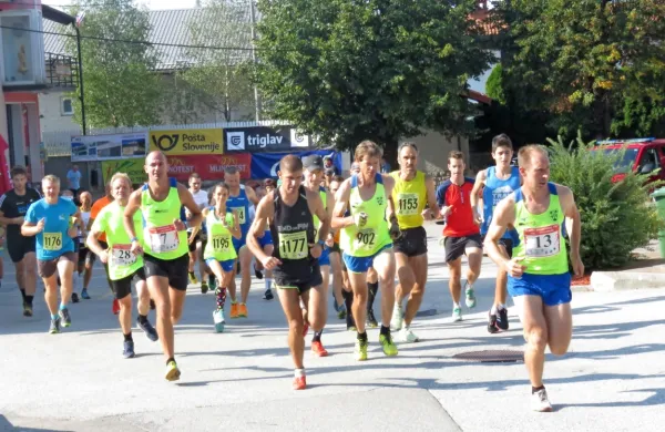 Najhitrejši na Bubinem teku je bil Marko Tratnik (desno).