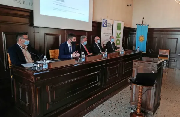 Z leve: Georgi Bangiev (MOP), Aleš Mihelič (MZi), Dušan Zorko (2TDK), Dimitrij Zadel (Luka Koper) in Blaž 
Brodnjak (NLB)