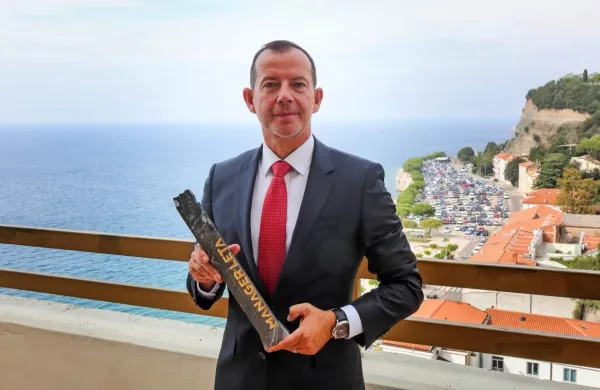 Nagrado Manager leta 2020 je dobil  Enzo Smrekar, glavni  direktor 
Atlantic Droge Kolinske.