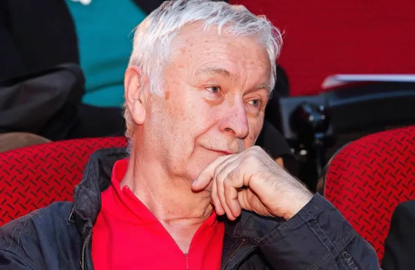 Ob sklepu festivala bo premierno prikazan najnovejši animirani 
film letošnjega Badjurovega nagrajenca Konija Steinbacherja 
Legenda o srečnem hribu. Velikemu nagrajencu za življenjsko delo 
se bodo poklonili tudi z retrospektivnim pregledom njegovih 
filmov.