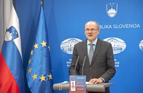 Podatki o številu novopotrjenih okužb z novim koronavirusom za 
soboto niso obetavni, je dejal vladni govorec Jelko Kacin.