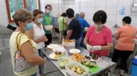 V Učnem centru Brje širijo  znanje in izkušnje in pridelovalcem 
omogočijo predelavo sadja v sokove, marmelade, sirupe ...  
