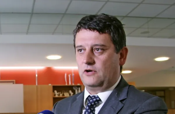 Prvi mož zavoda Tomi Rumpf verjame, da bodo v tretjem razpisu 
kljub zaostrenim razmeram na globalnem trgu zaščitne opreme 
uspešni.