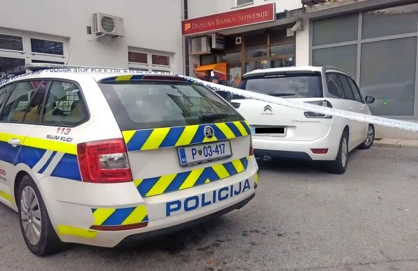 Mo&scaron;ki in ženska oropala banko v Dutovljah