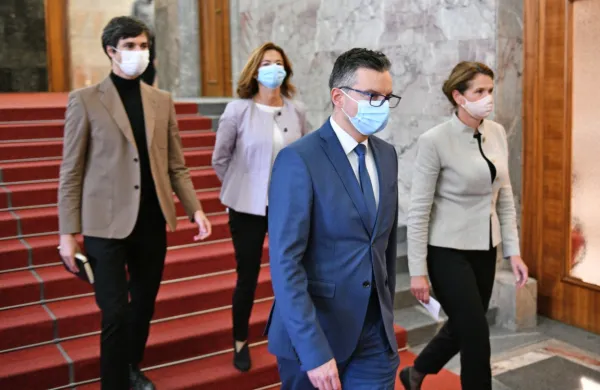Predsedniki LMŠ, SD, Levica in SAB so potrdili začetek pogovorov 
z namenom oblikovanja alternative vladi Janeza Janše.