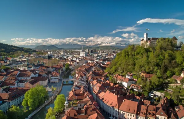   Nemčija je   med rizične dežele zaradi novega koronavirusa uvrstila 
tudi Osrednjeslovensko statistično regijo. 