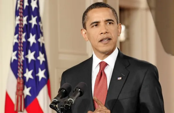Barack Obama je Nobelovo nagrado prejel le nekaj mesecev po 
prisegi za svoj prvi mandat leta 2009. 