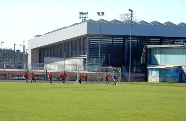 Športniki  bi občinske športne objekte  še naprej uporabljali brezplačno, a je to pravno vprašljivo. 