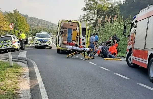 Trčila avto in motor