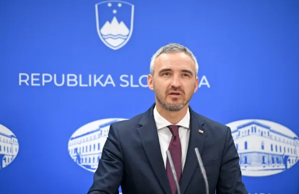 Minister Janez Cigler Kralj