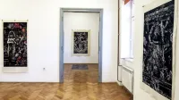  Do 23. oktobra je v Hiši kulture na ogled razstava odtisi/vtisi/zapisi 
Helene Tahir. 