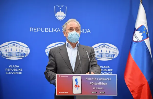 Notranji minister Aleš Hojs
