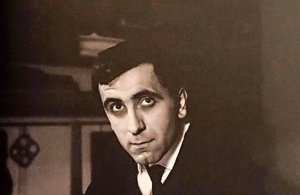 V 88. letu starosti je umrl priznani italijanski industrijski oblikovalec Enzo Mari, ki je v dolgoletni karieri za priznana podjetja, 
predvsem italijanska, oblikoval približno 1500 predmetov. (Foto 
vir: FB Enzo Mari)