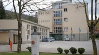 Včeraj se je novi koronavirus pojavil tudi na eni od osnovnih šol v 
Ilirski Bistrici. 