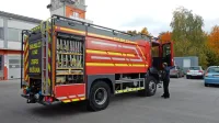 Med novimi pridobitvami gasilcev je tudi ta cisterna sežanskega Zavoda za gasilno in reševalno službo, ki je zamenjala prejšnjo, staro 34 let.