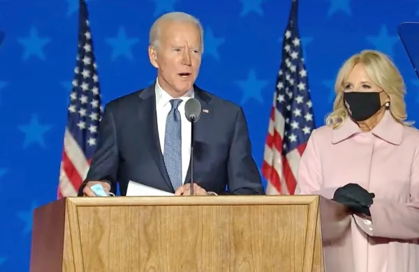 Joe Biden in Donald Trump sta volilce včeraj nagovorila v 
spremstvu soprog. 