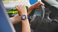 Vožnja pod vplivom alkohola pomeni neodgovorno izpostavljanje 
sebe in drugih tveganjem za najhujše posledice.