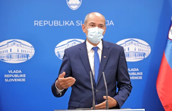 Slovenski premier Janez Janša je danes tvitnil, da so ZDA strateški 
partner Slovenije, ki bo tudi v prihodnje z Washingtonom gradila 
tesne prijateljske odnose. 