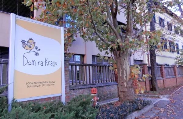 Nekaj novih okužb v Domu na Krasu