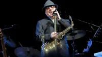 Van Morrison se hoče  vrniti na oder, pred množico.