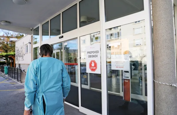 V Domu upokojencev Nova Gorica je trenutno okuženih 50 
stanovalcev in enajst zaposlenih.