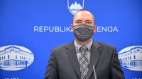  Minister Jože Podgoršek je napovedal petinsko zmanjšanje zakupnin za zemljišča v lasti sklada kmetijskih zemljišč in  oddajo 
zemljišč, ki so v zaraščanju, v brezplačni najem za deset let.