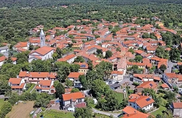 Bazovica (arhivski posnetek)