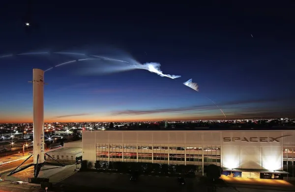 Zasebno podjetje SpaceX (foto vir: Wikipedia)