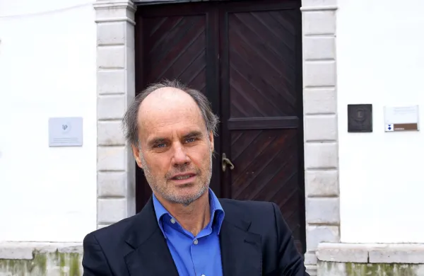 Dr. Dragan Marušič