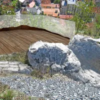 Razgledišči na Soviču bosta omogočili lep pogled na Postojno in 
okolico. 