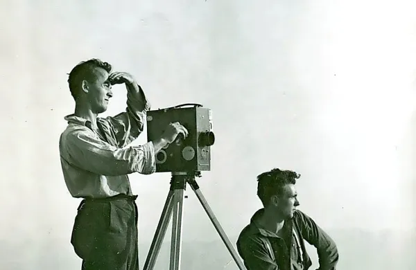  Prof. Janko Ravnik je leta 1931 posnel prvi slovenski celovečerni 
film V kraljestvu Zlatoroga. Vse odtlej slovenski film ni bil v takšni 
krizi, v kakršni je danes, opozarja režiser Matevž Luzar.