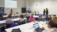 Slepi in slabovidni so se na delavnicah v Primorskem tehnološkem parku, po pojavu covid-19 pa prek 
spleta, učili podjetnosti.