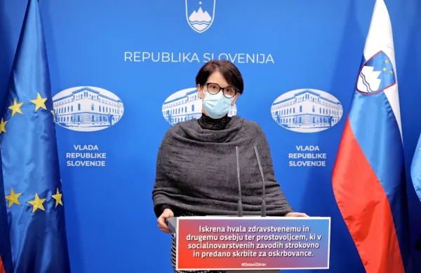 Gabrijela Valenčič,  vodja regijske ekipe območne enote CZ Koper 
za področje domov starejših občanov