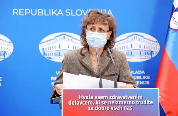 Namestnica predstojnika Centra za nalezljive bolezni Nuška Čakš 
Jager