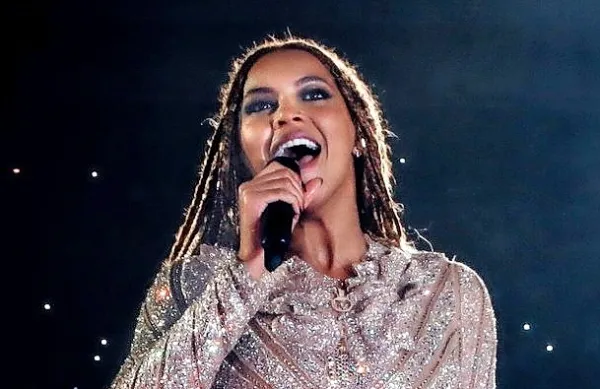 Beyonce je nominirana za kar devet  grammyjev.