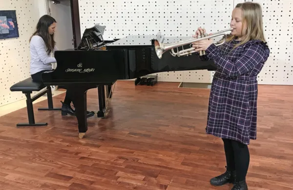  Trobentačica Valentina Dujc je marca blestela  na državnem tekmovanju Temsig v Ormožu. 