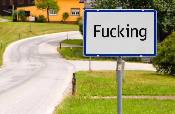 Vas Fucking se bo od 1. januarja prihodnje leto imenovala 
Fugging.