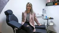 Ustvarjanje na koži stranke polaga veliko odgovornost na ramena 
tetovatorja, se zaveda Aleksandra Saksida. 