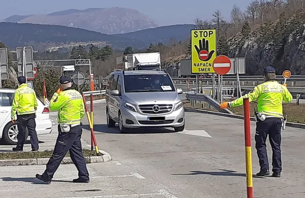 Po dolgem času, so policisti v soboto znova nadzirali prehajanje 
občinskih meja.