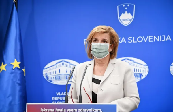 Infektologinja in vodja svetovalne skupine za covid-19 pri ministrstvu za zdravje Bojana Beović je opozorila, da mora biti 
kakršnokoli sproščanje protikoronskih ukrepov zelo previdno. 