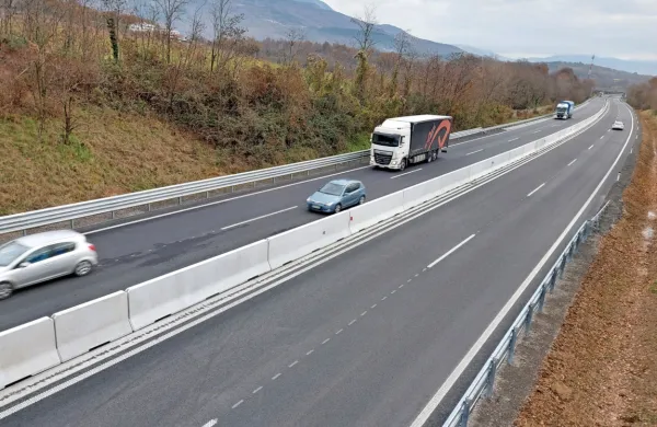 Dars je skoraj končal prenovo na odseku Vogrsko - Selo, ki je zdaj odprt. Spomladi se gradbinci vračajo.