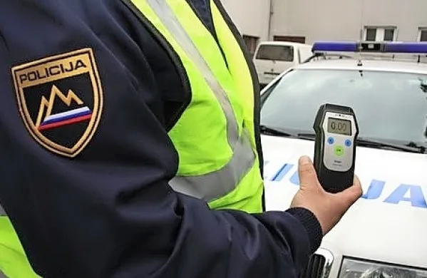 Začenja se   preventivna akcija,  s katero želijo preprečiti  nevarne 
vožnje pod  vplivom alkohola.  