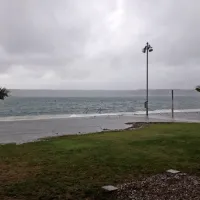 V Piranu zatulila sirena, Arso za slovensko Istro izdal rdeči alarm, poplavljati utegne tudi Vipava s pritoki
