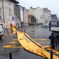 V Piranu zatulila sirena, Arso za slovensko Istro izdal rdeči alarm, poplavljati utegne tudi Vipava s pritoki