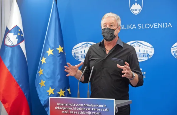 Dr. Borut Štrukelj s Fakultete za farmacijo v Ljubljani